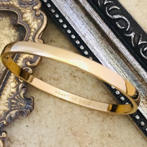 KATE SPADE • Gold Heart Of Gold Bangle Bracelet - Picture 5 of 5